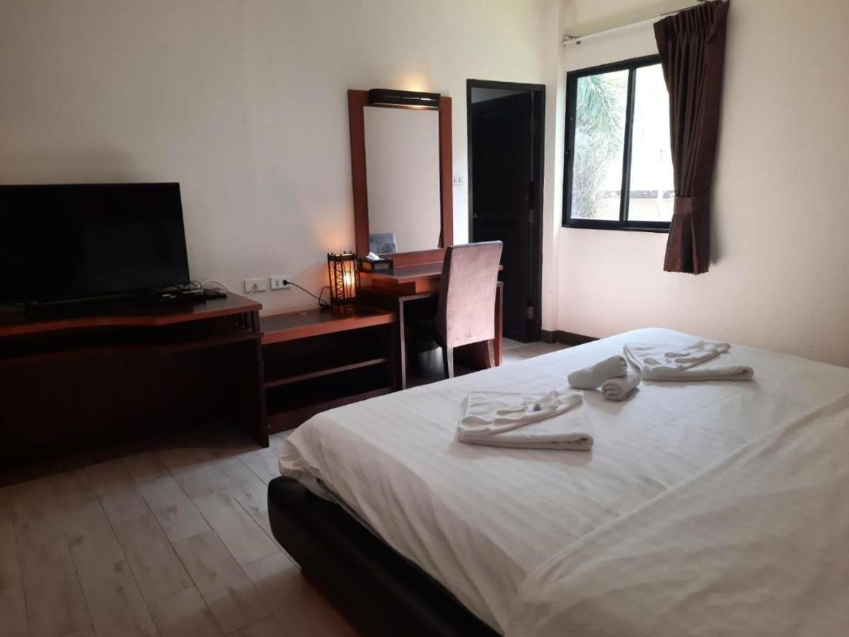 Chawalun Resort Don Tum Exteriör bild