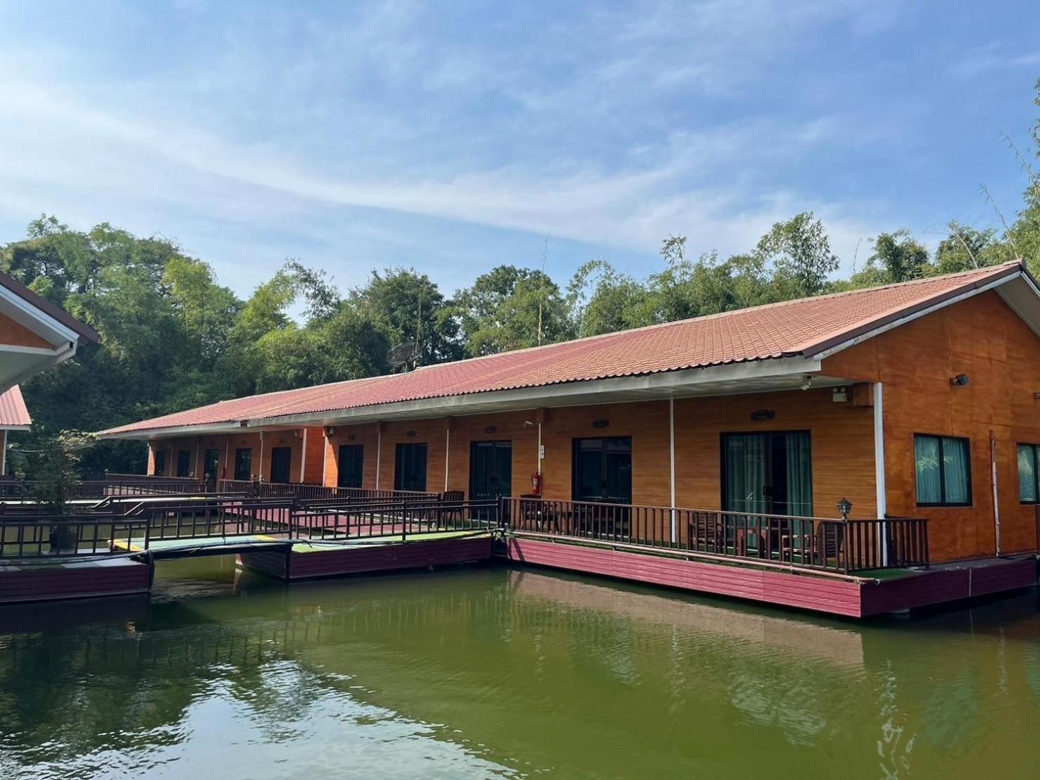 Chawalun Resort Don Tum Exteriör bild