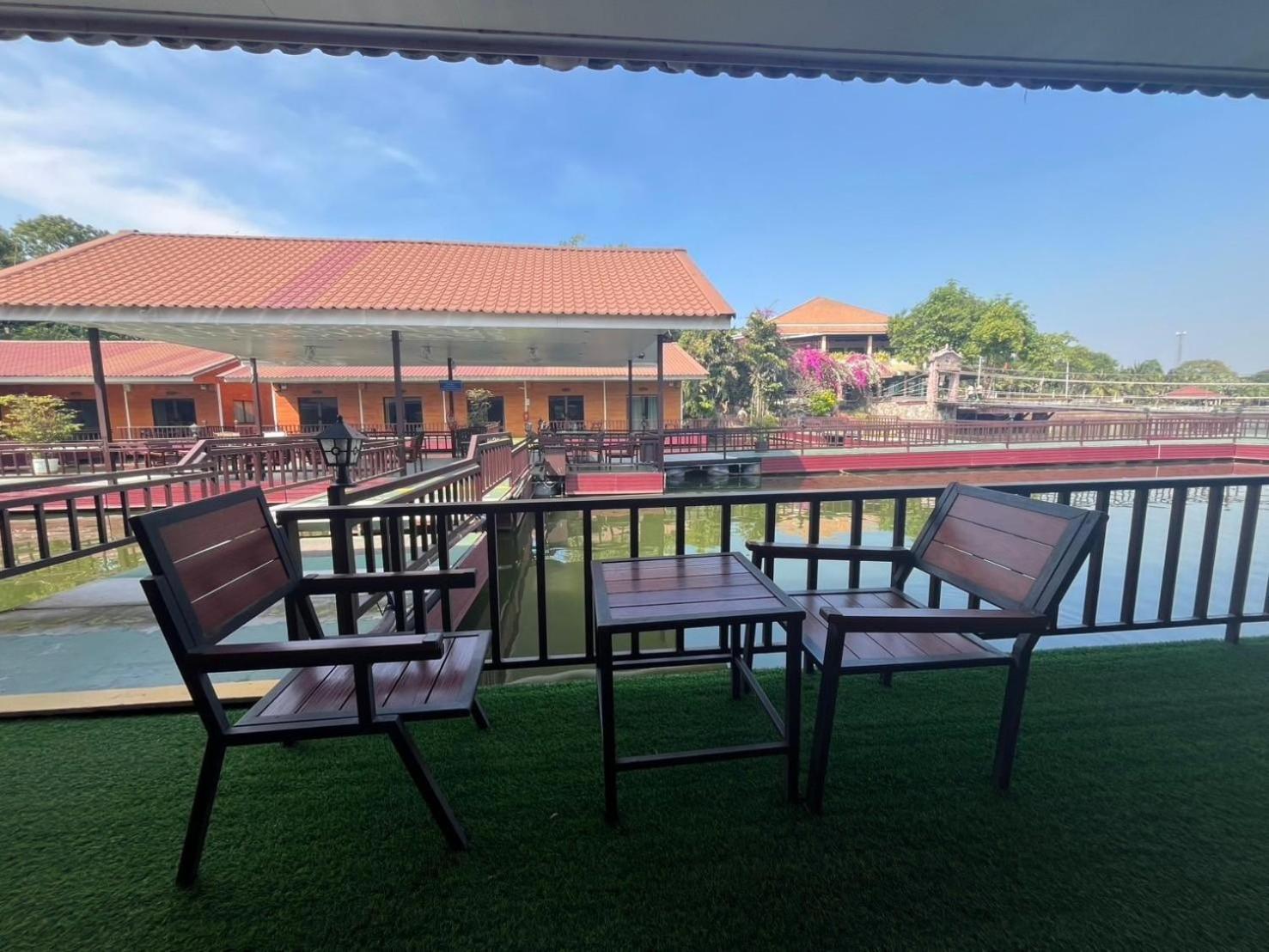 Chawalun Resort Don Tum Exteriör bild